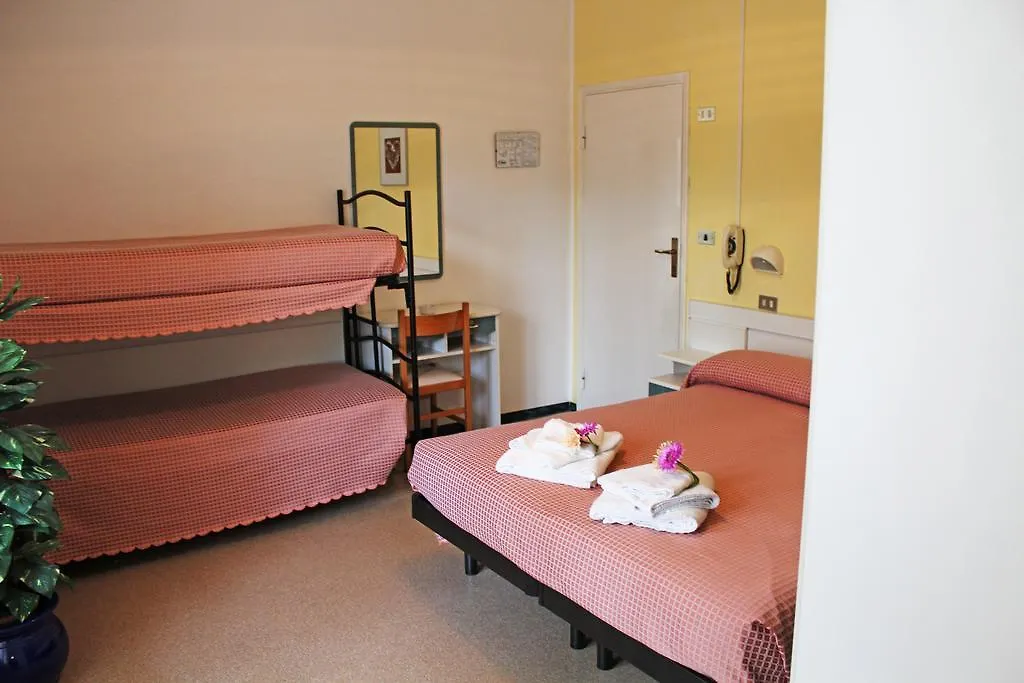 B&B Hotel Lina Pinarella 2*,  Italy