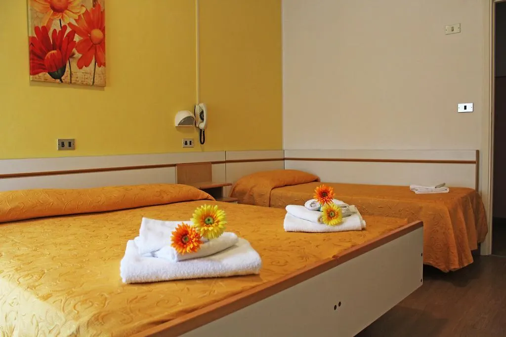 Hotel Lina Pinarella
