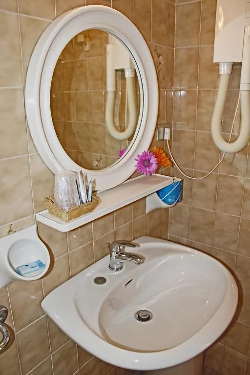 B&B Hotel Lina Pinarella